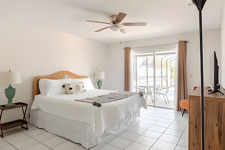 Short Term Vacation Rental Pool Home near Disney & malls