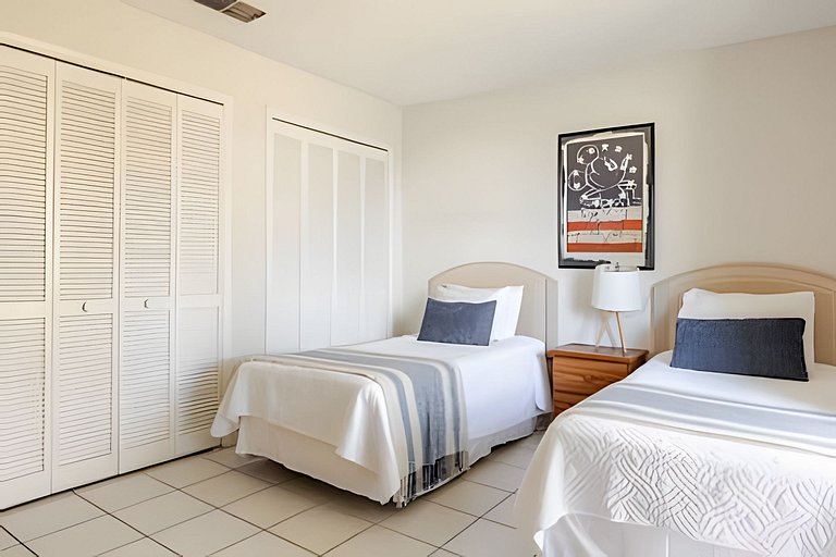 Short Term Vacation Rental Pool Home near Disney & malls