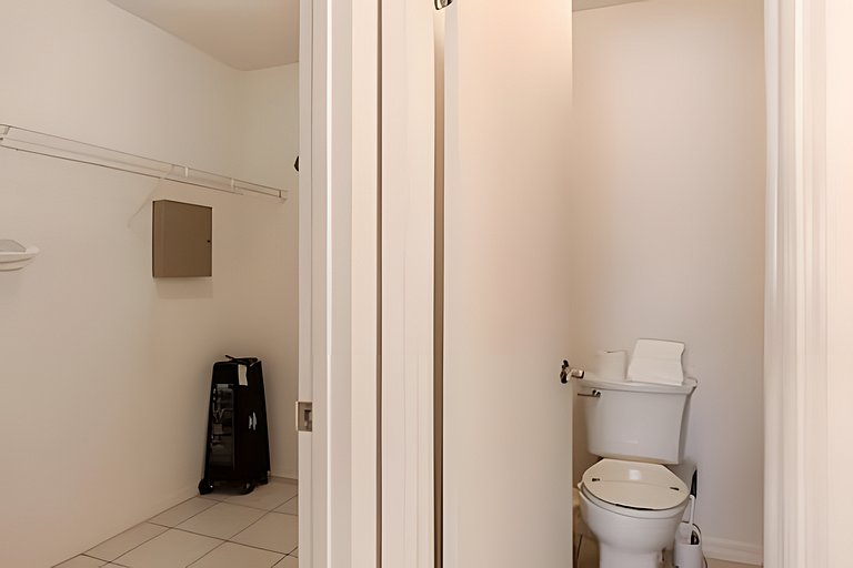 Short Term Vacation Rental Pool Home near Disney & malls