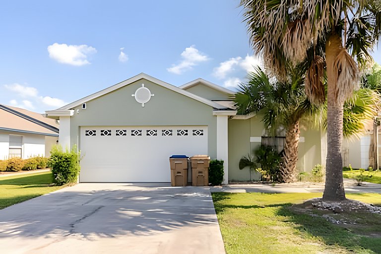 Short Term Vacation Rental Pool Home near Disney & malls