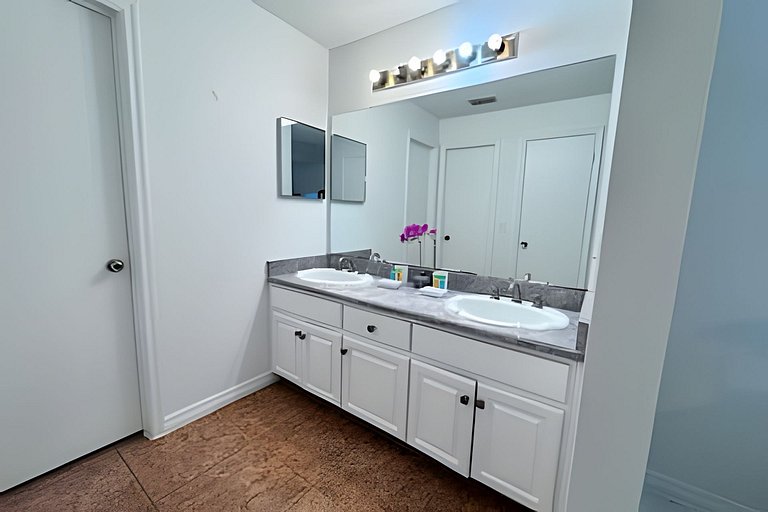 Short Term Vacation Rental Pool Home near Disney & malls