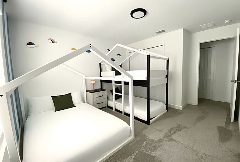 Short Term Vacation Rental Pool Home near Disney & malls