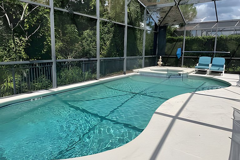 Emerald Island Resort : Pool & Games Room