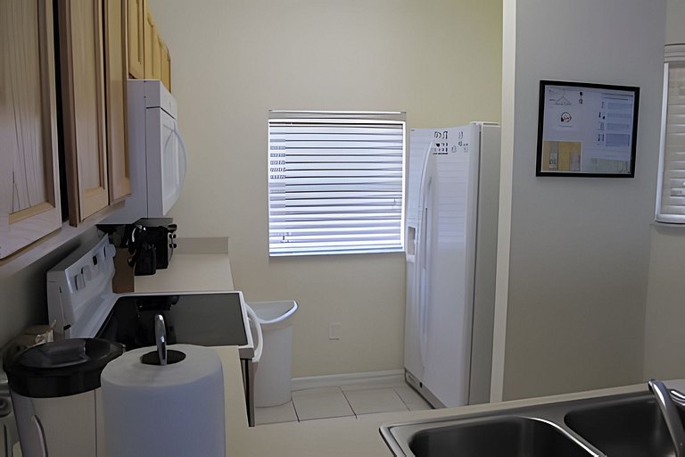 Short Term Vacation Rental Pool Home near Disney & malls