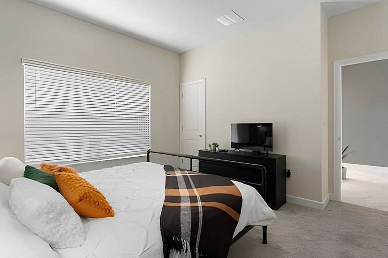 Short Term Vacation Rental Pool Home near Disney & malls