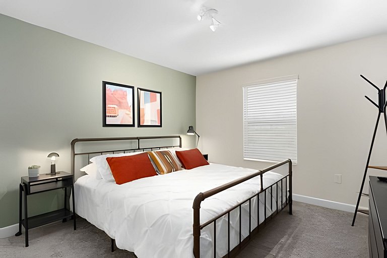 Short Term Vacation Rental Pool Home near Disney & malls
