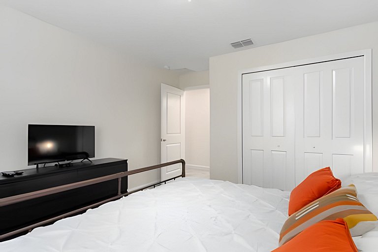 Short Term Vacation Rental Pool Home near Disney & malls