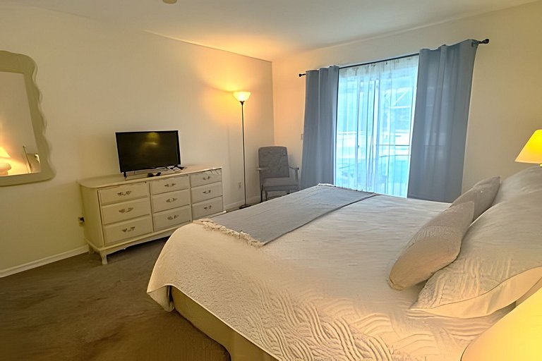 Short Term Vacation Rental Pool Home near Disney & malls