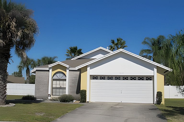 Short Term Vacation Rental Pool Home near Disney & malls