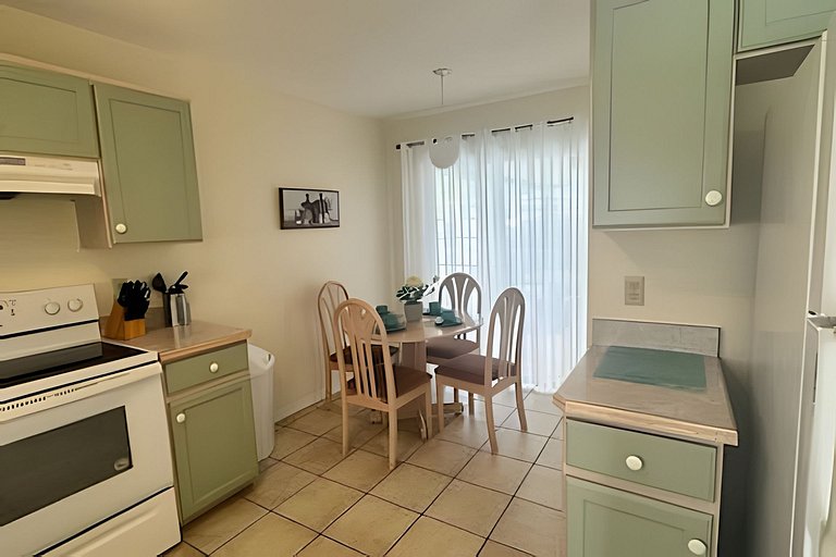 Short Term Vacation Rental Pool Home near Disney & malls