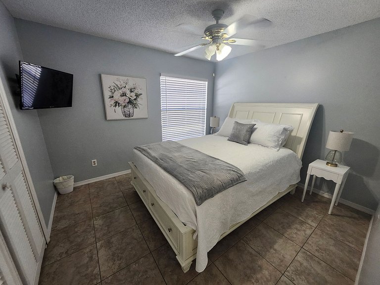Short Term Vacation Rental Pool Home near Disney & malls