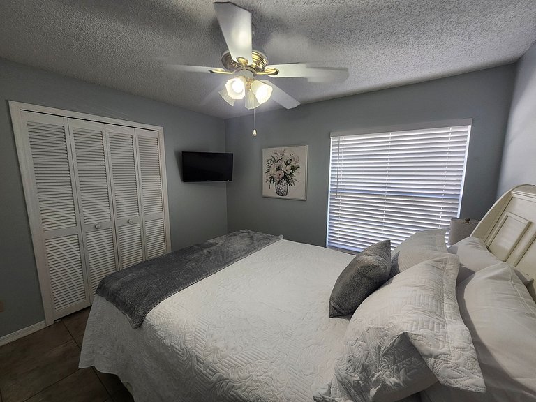 Short Term Vacation Rental Pool Home near Disney & malls