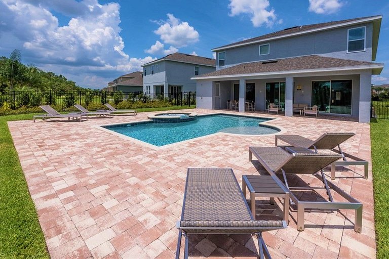 Encore Reunion Short Term Vacation Rental Disney Pool Villa
