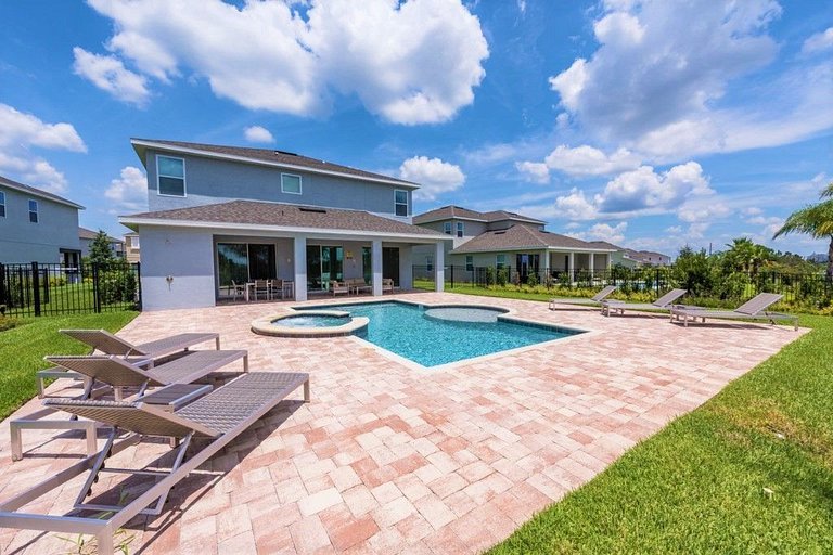 Encore Reunion Short Term Vacation Rental Disney Pool Villa