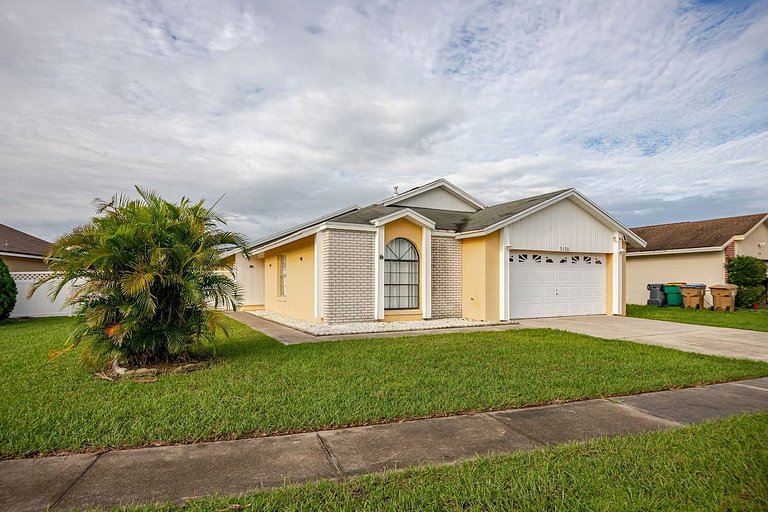 Short Term Vacation Rental Pool Home near Disney & malls