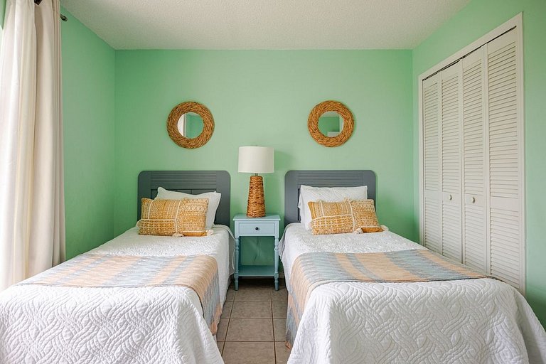 Short Term Vacation Rental Pool Home near Disney & malls
