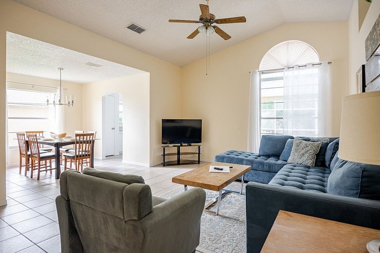Short Term Vacation Rental Pool Home near Disney & malls