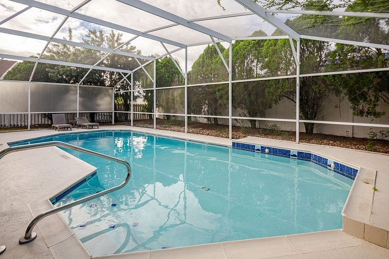 Short Term Vacation Rental Pool Home near Disney & malls