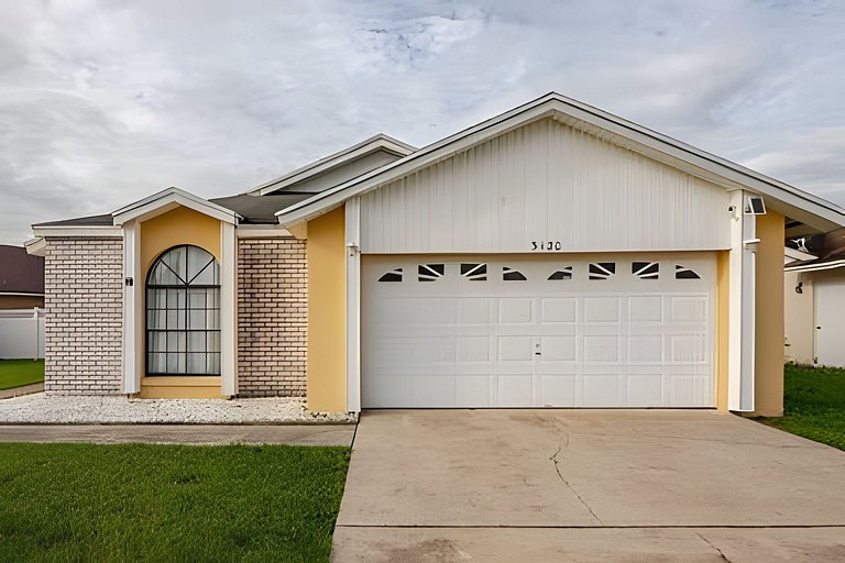 Short Term Vacation Rental Pool Home near Disney & malls