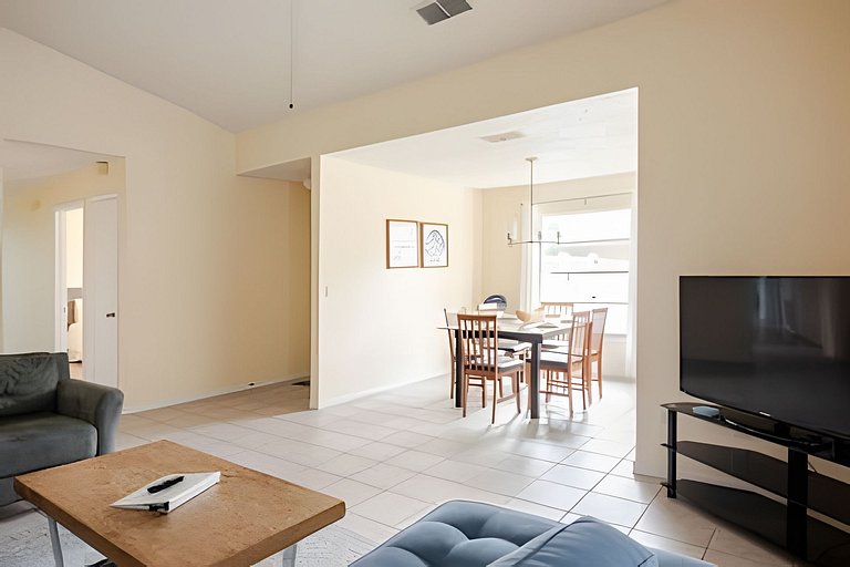 Short Term Vacation Rental Pool Home near Disney & malls