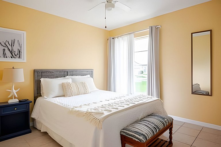 Short Term Vacation Rental Pool Home near Disney & malls