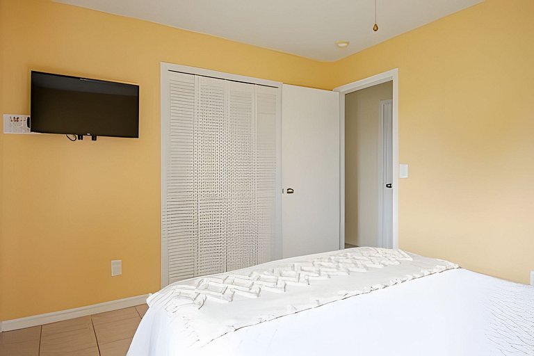 Short Term Vacation Rental Pool Home near Disney & malls