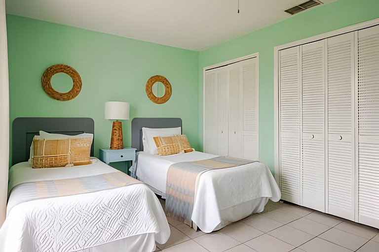 Short Term Vacation Rental Pool Home near Disney & malls