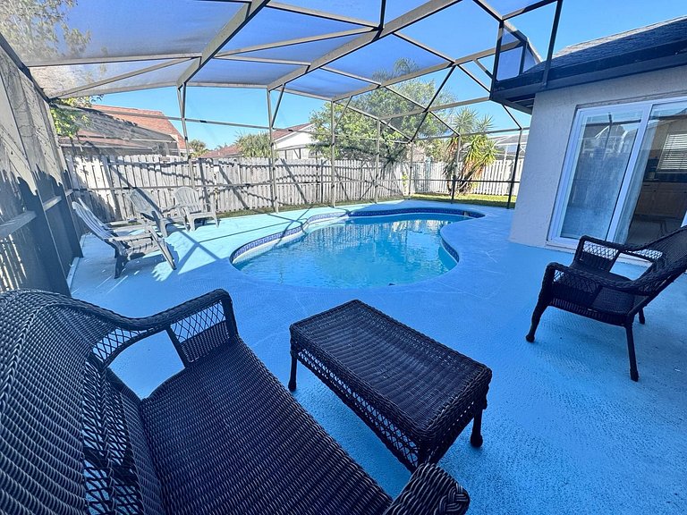 Centrally Located Pool Home near Disney, Malls