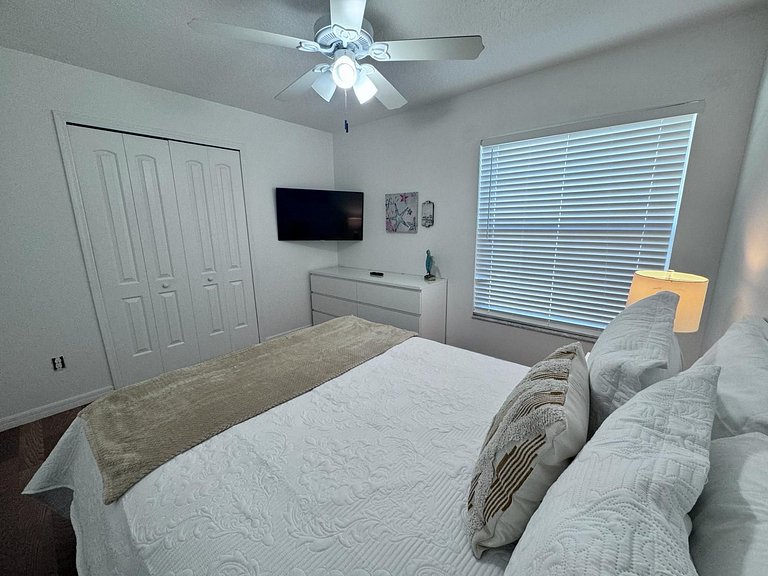 Centrally Located Pool Home near Disney, Malls