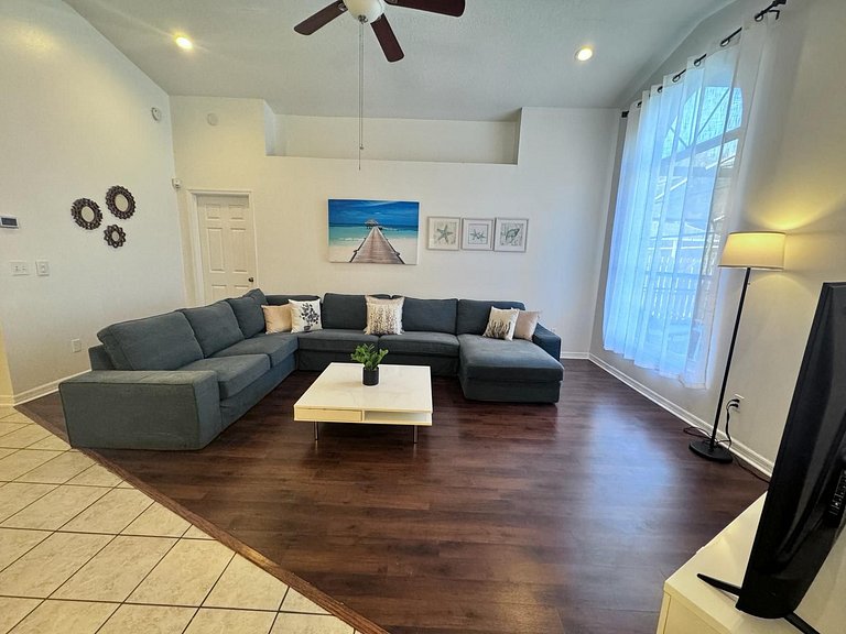 Centrally Located Pool Home near Disney, Malls