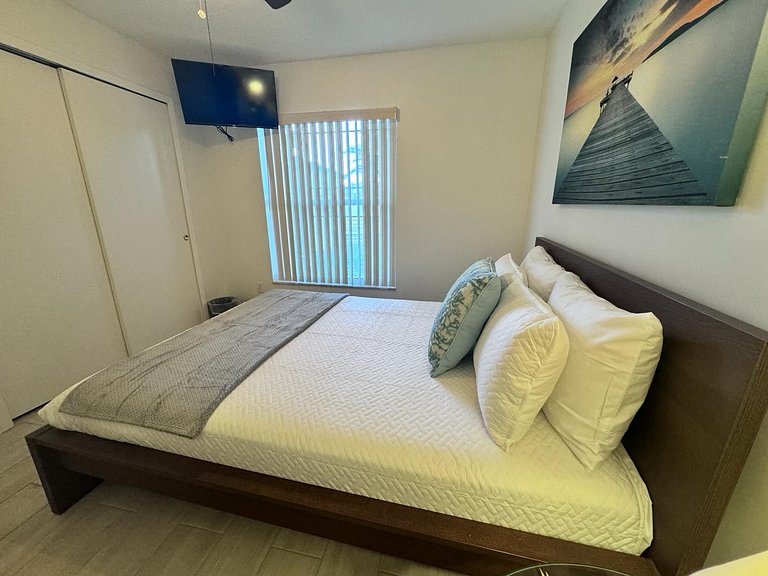 Central Located Pool Home near Disney & Malls