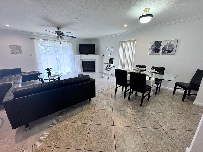 Central Located Pool Home near Disney & Malls