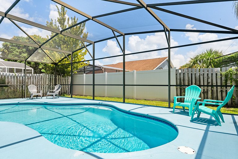 10 Minutes to Disney! 3BD Villa with Pool and Game Room