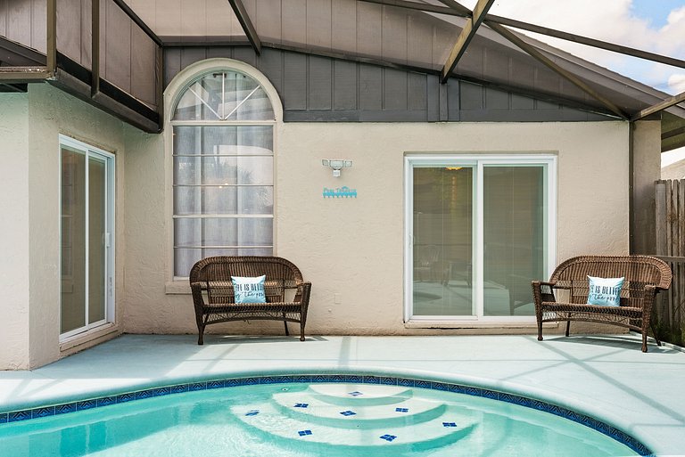 10 Minutes to Disney! 3BD Villa with Pool and Game Room