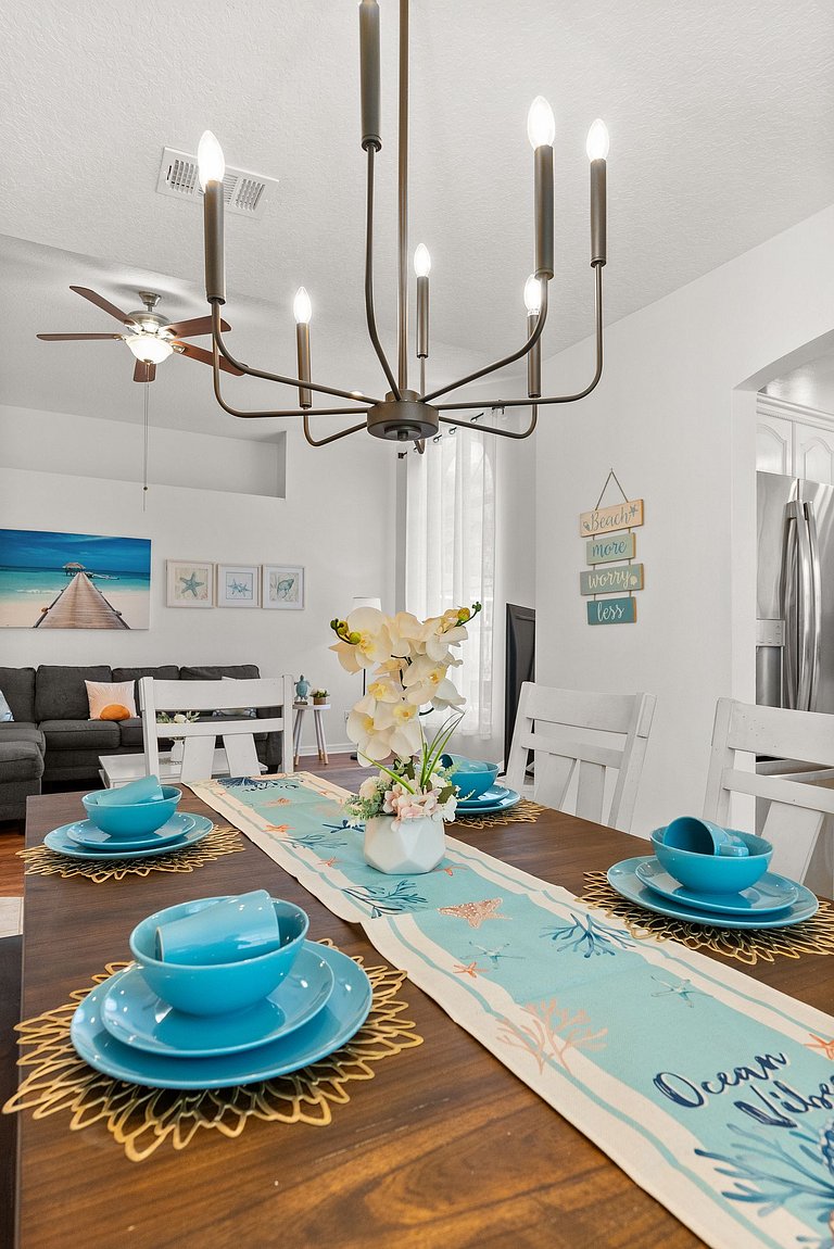 10 Minutes to Disney! 3BD Villa with Pool and Game Room