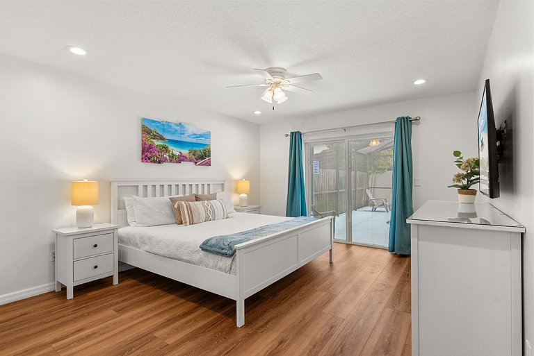 10 Minutes to Disney! 3BD Villa with Pool and Game Room