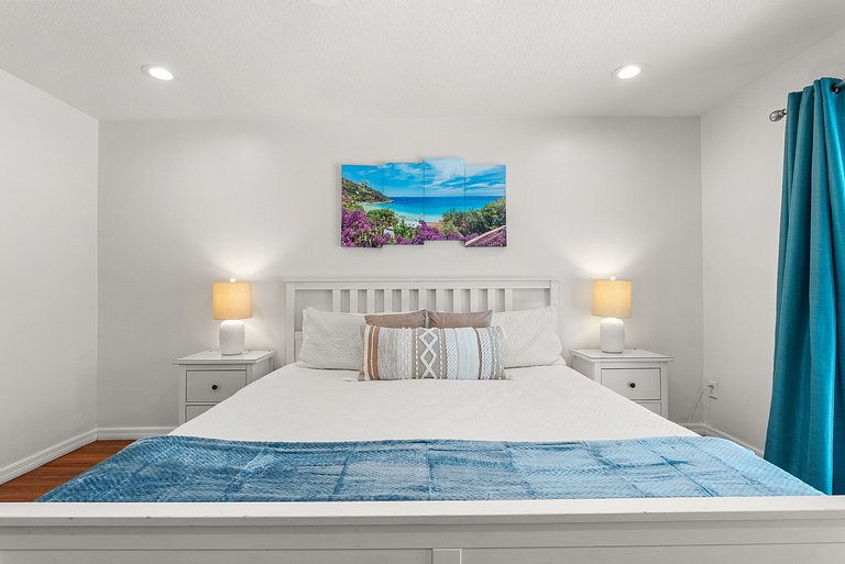 10 Minutes to Disney! 3BD Villa with Pool and Game Room