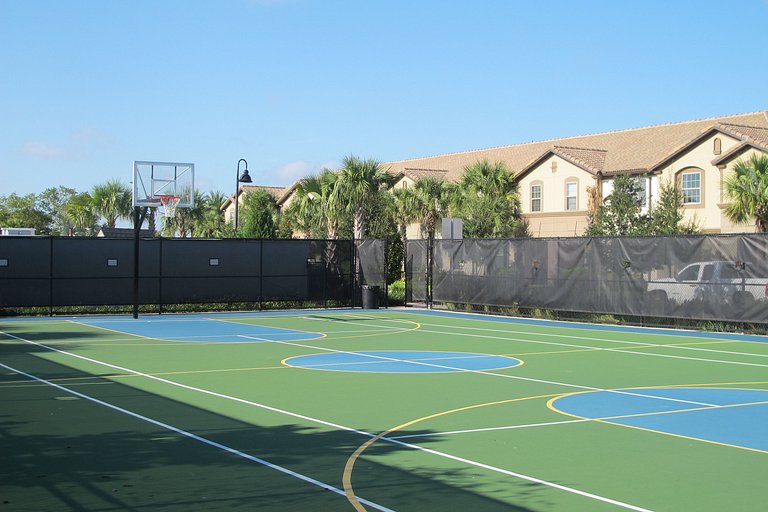 Spacious Pool Home | Games & Lounge | 5BR