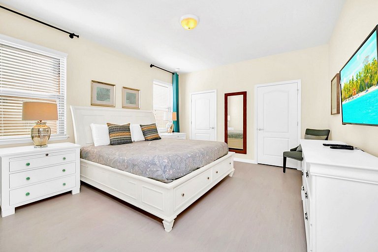 Spacious Pool Home | Games & Lounge | 5BR