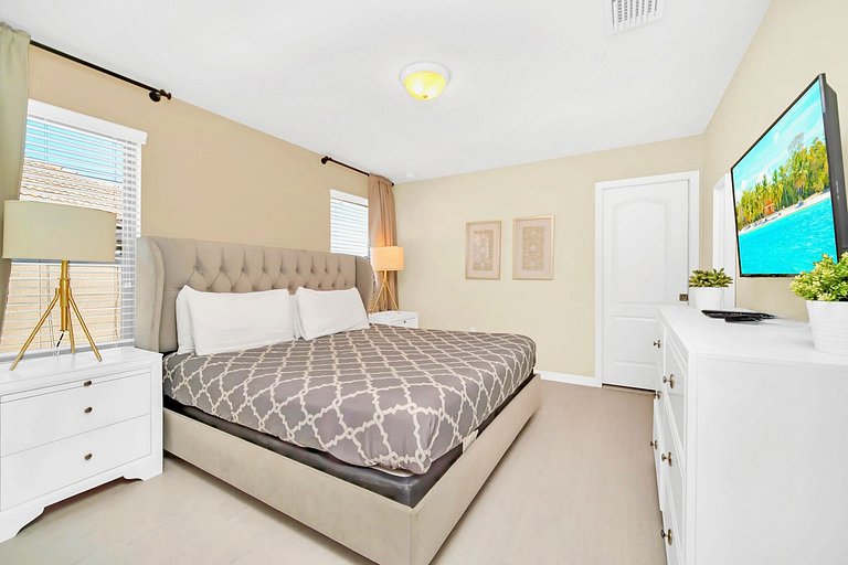 Spacious Pool Home | Games & Lounge | 5BR