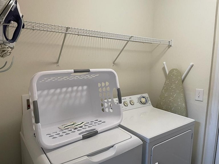 Emerald Island Resort w/ Pool & Game Room