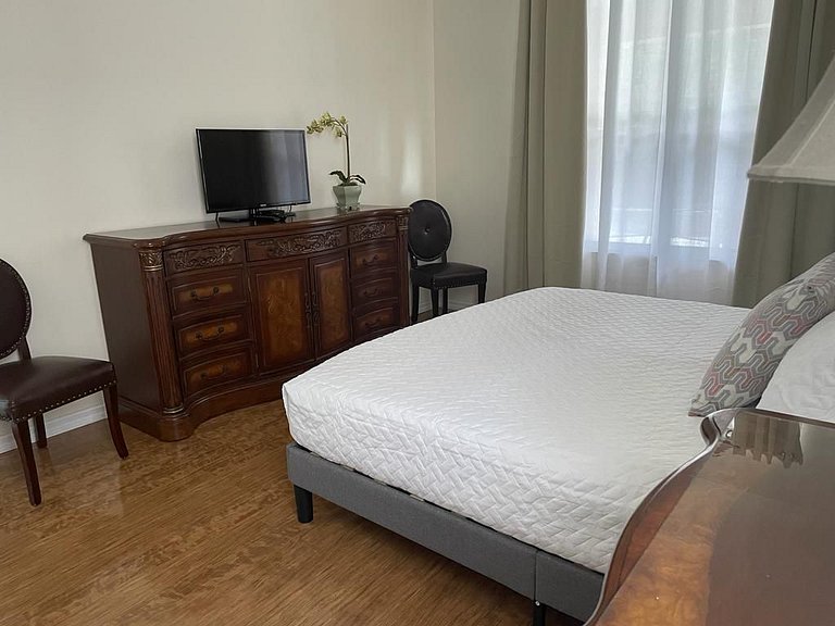 Emerald Island Resort w/ Pool & Game Room