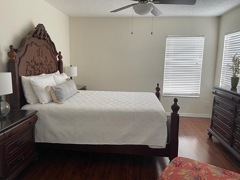 Emerald Island Resort w/ Pool & Game Room