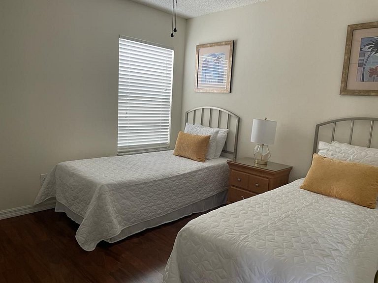 Emerald Island Resort w/ Pool & Game Room