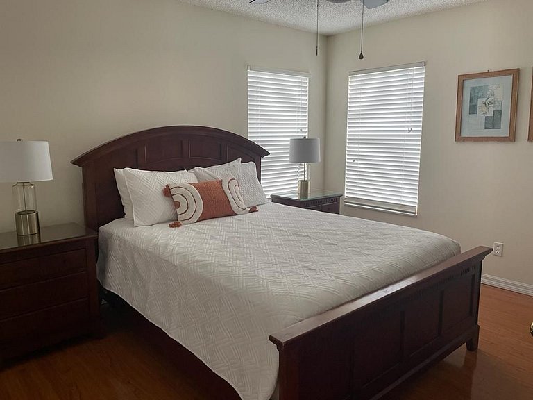 Emerald Island Resort w/ Pool & Game Room