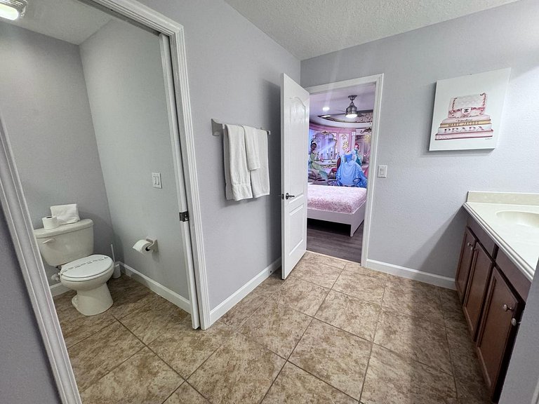 Champions Gate Pool, Games Themed Villa near Disney & Dine
