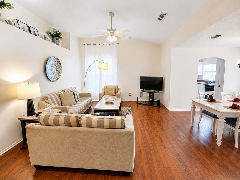Center Located Short Term Vacation Disney Pool Home & malls