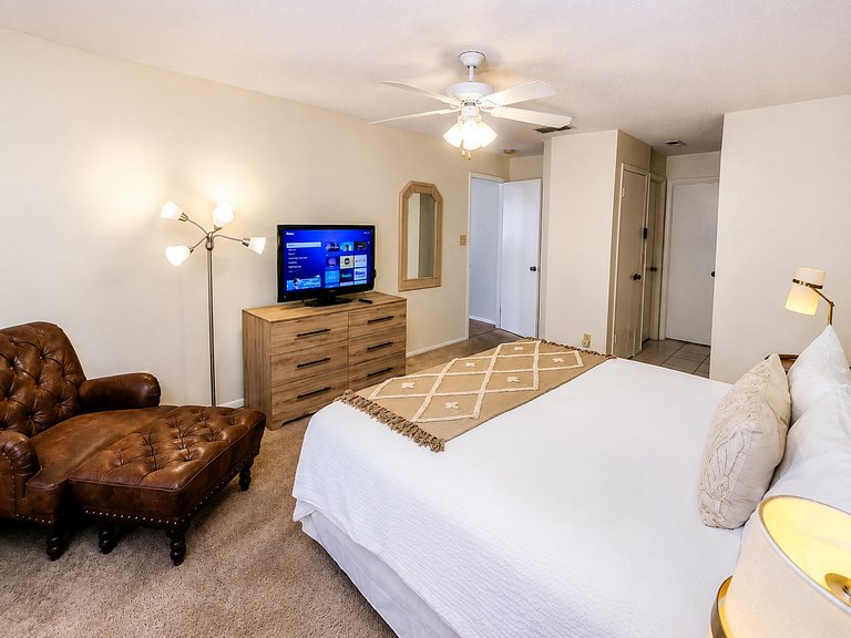 Center Located Short Term Vacation Disney Pool Home & malls