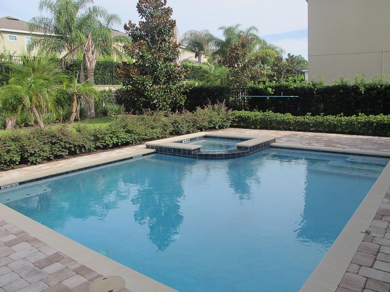 Luxury Pool Home Minutes to Disney