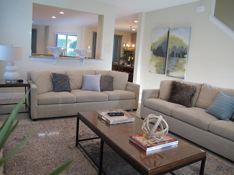 Luxury Pool Home Minutes to Disney